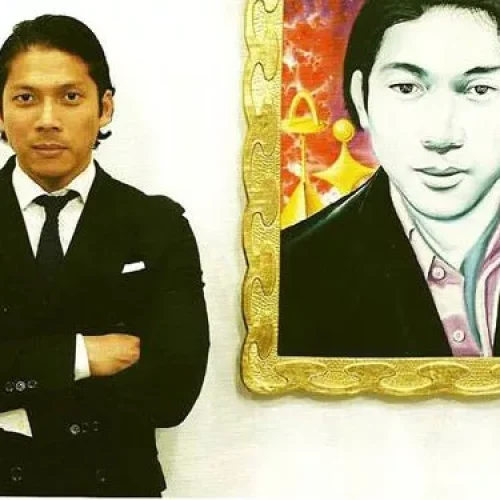 Robbie Antonio’s Museum Of Me